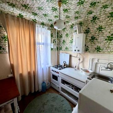 Оренда Центр міста 2-на квартира можливість додати свої меблі