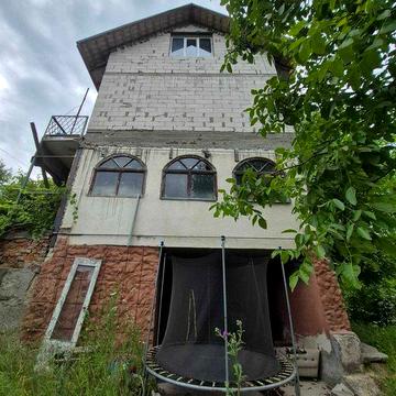 34248 Добротний будинок 120 м² у Лезнево із власною ділянкою та ставком!