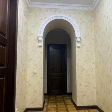 Продам 4-комн квартиру в районе Гончара Олеся ул.