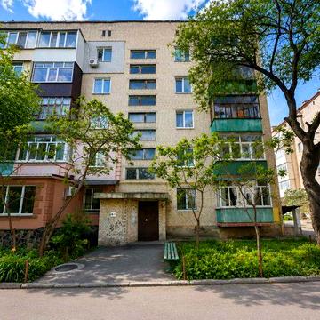 Продаж затишної квартири в м. Ромни 62 м2 | Готова для проживання | Меблі та техніка