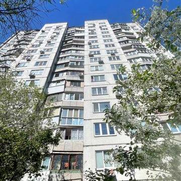 Оренда 1 кімн., 34 м² Академіка Глушкова 34 Метро 2хв.