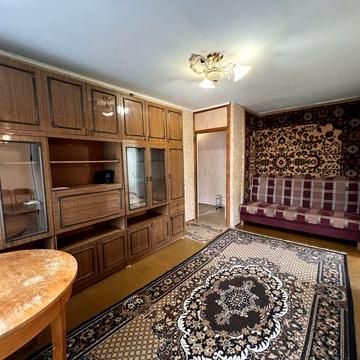 Продаж 3-кімнатної квартири по вул. Космонавтів