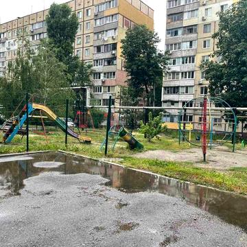 Продам 1 комнатную Тополь 2 под ремонт
