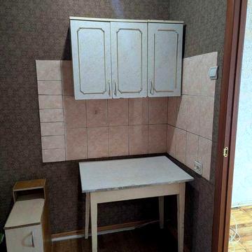 Продам гостинку Ул.Ньютона 111, со своим сан/узлом