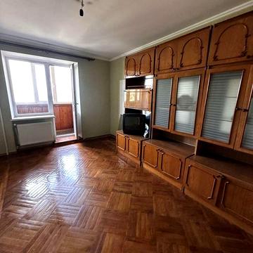 Продаж 2-х кімн. квартири р-н 700 річча