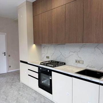 продам дуплекс з ремонтом , 85м2, 2.5 сотки
