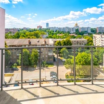Трьохкімнатна квартира в центрі з вільним простором в клубному будинкуYV ЖК Укрсівбуд
