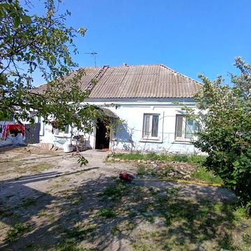 Продаю будинок 70 м.кв , газове та пічне опалення, дві окремі кімнати,