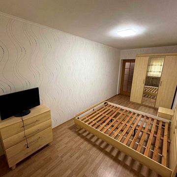 Сдам 2ком кв Рихтера/Старицкого!
