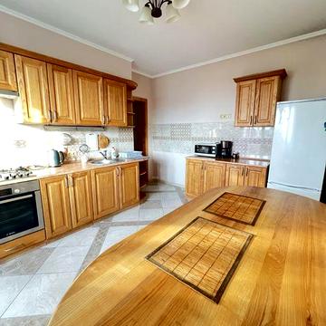 Оренда 1-кімнатної квартири площею 59,5кв.м. вул. Шевченка 134а(кінцева трамвая 7) ціна 17000грн