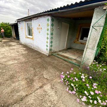 Продам будинок 120 м², 10 соток, гараж, погріб | м. Снігурівка