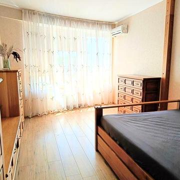 Довгострокова оренда  1-к Депутатська 23а, біля метро Житомирська, новий будинок