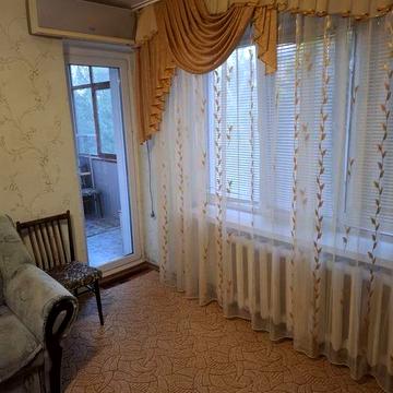 Довгострокова оренда двокімнатної квартири на 3 Шевченківському