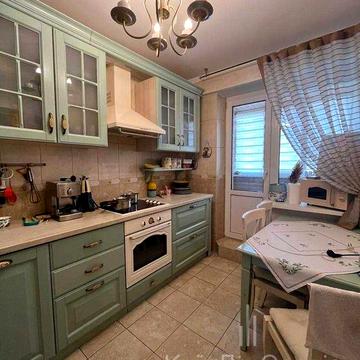 Продаж 3 кімнатної квартири 100 м2 метро Либідська Антоновича 165