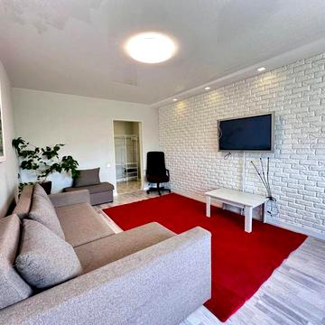 Продаж  1-к квартири 43.5 м2 з ремонтом, Донця 2Б, Відрадний з видом на парк ЖК Донця 2-Б