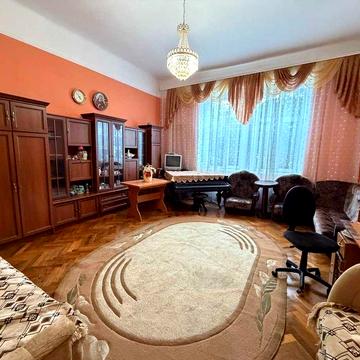 Оренда 2-кімнатна квартира, Центр міста, Соборна площа