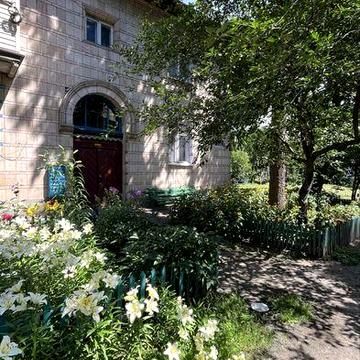 2 кімнатра квартира, 70м2, Вертїіка , з ділянкою та гаражем