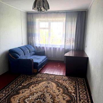 Продаж 2 кімнатноі квартири р-н 11 -12 школи