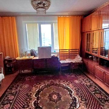 Продам 2-х комнатную " Чешку" 56 м2 на Космонавтов