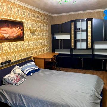 Продам 2-кімнатну квартиру-студію на проспекті Гагаріна ID: 87444