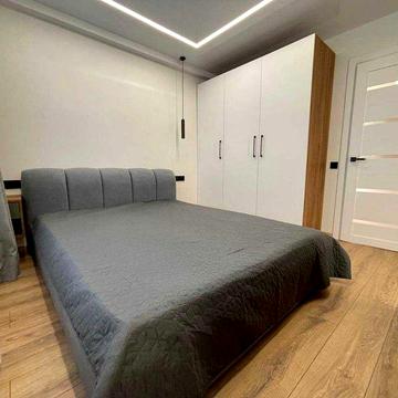 Продам 2-к квартиру метро Політехнічний інститут