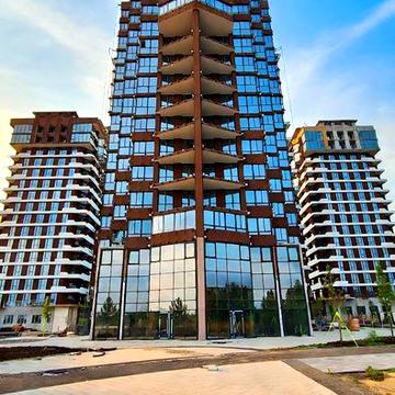 Будинок-корабель •  2к видова квартира •  панорама на озеро •  30 м² кухня. Відчуй себе капітаном! 77,68м² •  108 752$ •  Рівер Порт •  Ірпінь ЖК River Port