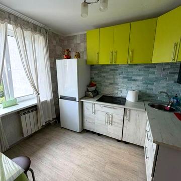 Продам 2-х комнатную квартиру на Заболотного