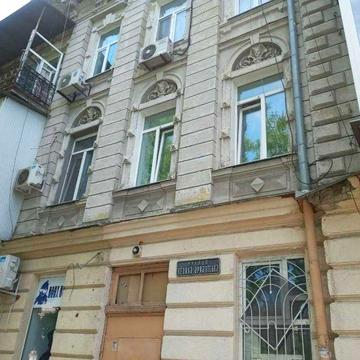 Арнаутская: продам перспективную 3к квартиру в красивом доме в центре!