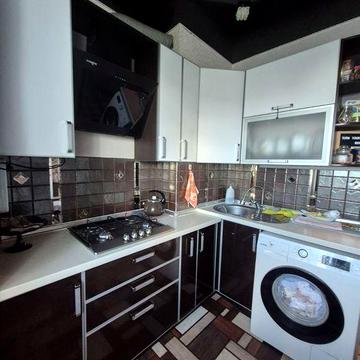 Продам в хорошому ремонті квартиру вул. Кожедуба