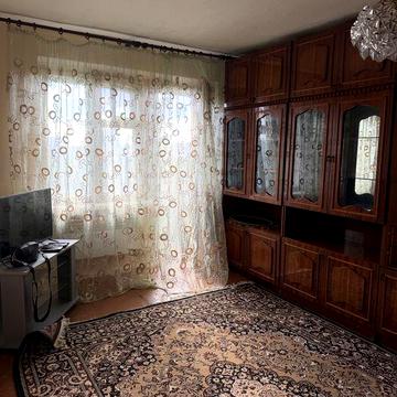 Сдам 2-х комнтантую квартиру, центр