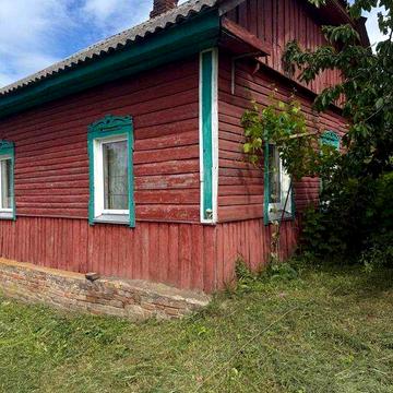 Продаж теплого будинку в смт Березне неподалік від центру