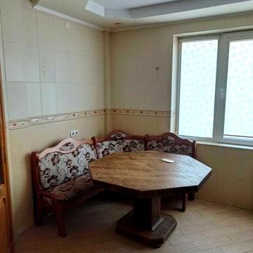 Здаю однокімнатну квартиру у центрі.Власник.