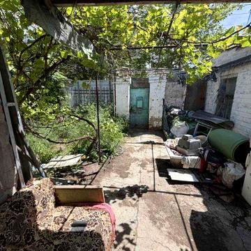 Продаю часть домика с гаражом 42м2 + гараж
