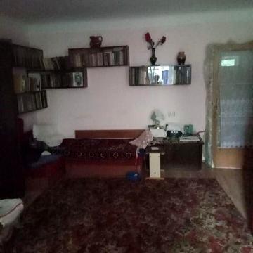 Житло одна кімната продається