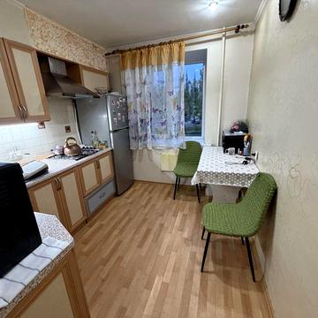 Продаю проспект центральный / 5 слободская