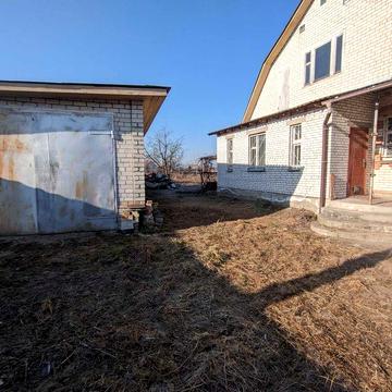 Продам міцний цегляний будинок у с. Рожни біля Десни