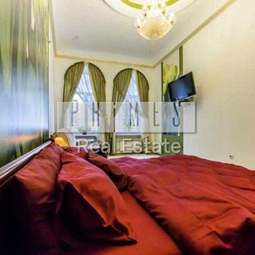 Продаж квартири 42 м² у царському будинку, Золоті Ворота, вул. Рейтарська