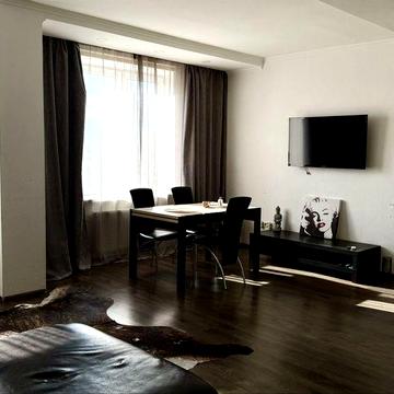 Стильна 2-кімнатна квартира 75 м² Центр Києва | Полтавська, 10