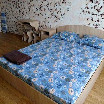 Вул. Ракетна 24. Для 1-2 арендаторів. Власна котельна. Генератор.