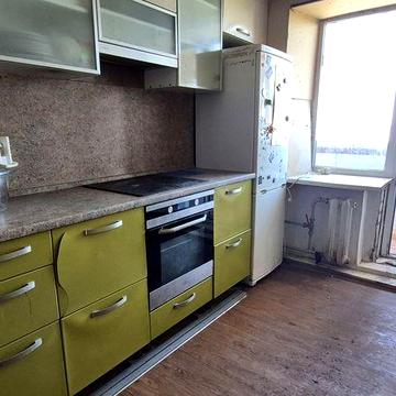 Трёхкомнатная квартира в кирпичном доме!