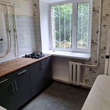 Продаю 1 к квартиру с ремонтом , пр.Мира ,- ул. Строителей , рынок Колос