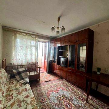 Продається 3 -кімнатна квартира, район 3- школи, м. Умань