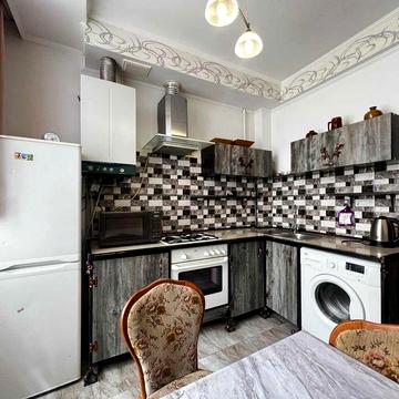 3-кімнатна квартира в центральній частині міста