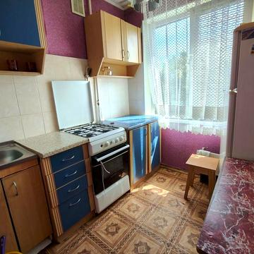 Двокімнатна. Біля 12-,ї школи. Нива. Березовий гай.