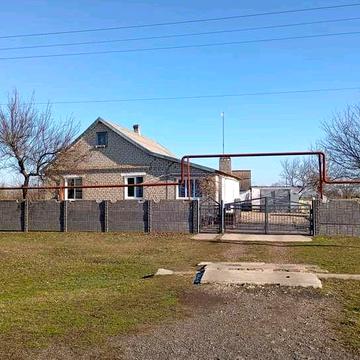 Продам будинок в селі Пологи Криворізький район Дніпропетровська облас