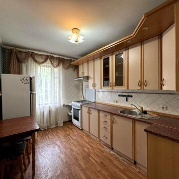 Оренда 1 кімн. квартри по вул. Олександри Екстер, 8б, Троєщина