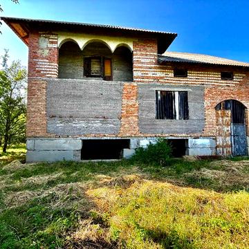 Продається просторий будинок біля м. Стрий!