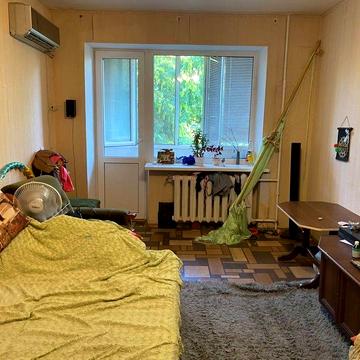 Однокімнатна на Черняховського.