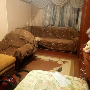 Комната 18 кв.м на Затонского средний этаж Срочно
