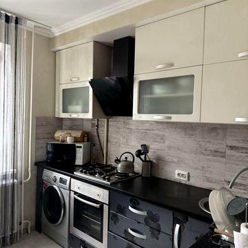 Продаж одно кімнатноі квартири з ремонтом,меблями та технікою